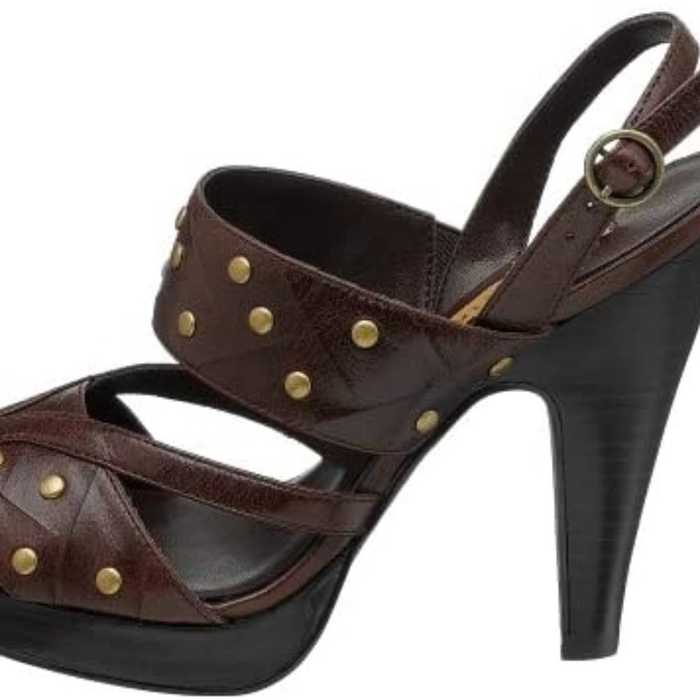 Chinese Laundry Women's Suzana Platform Pump - Picture 5 of 7